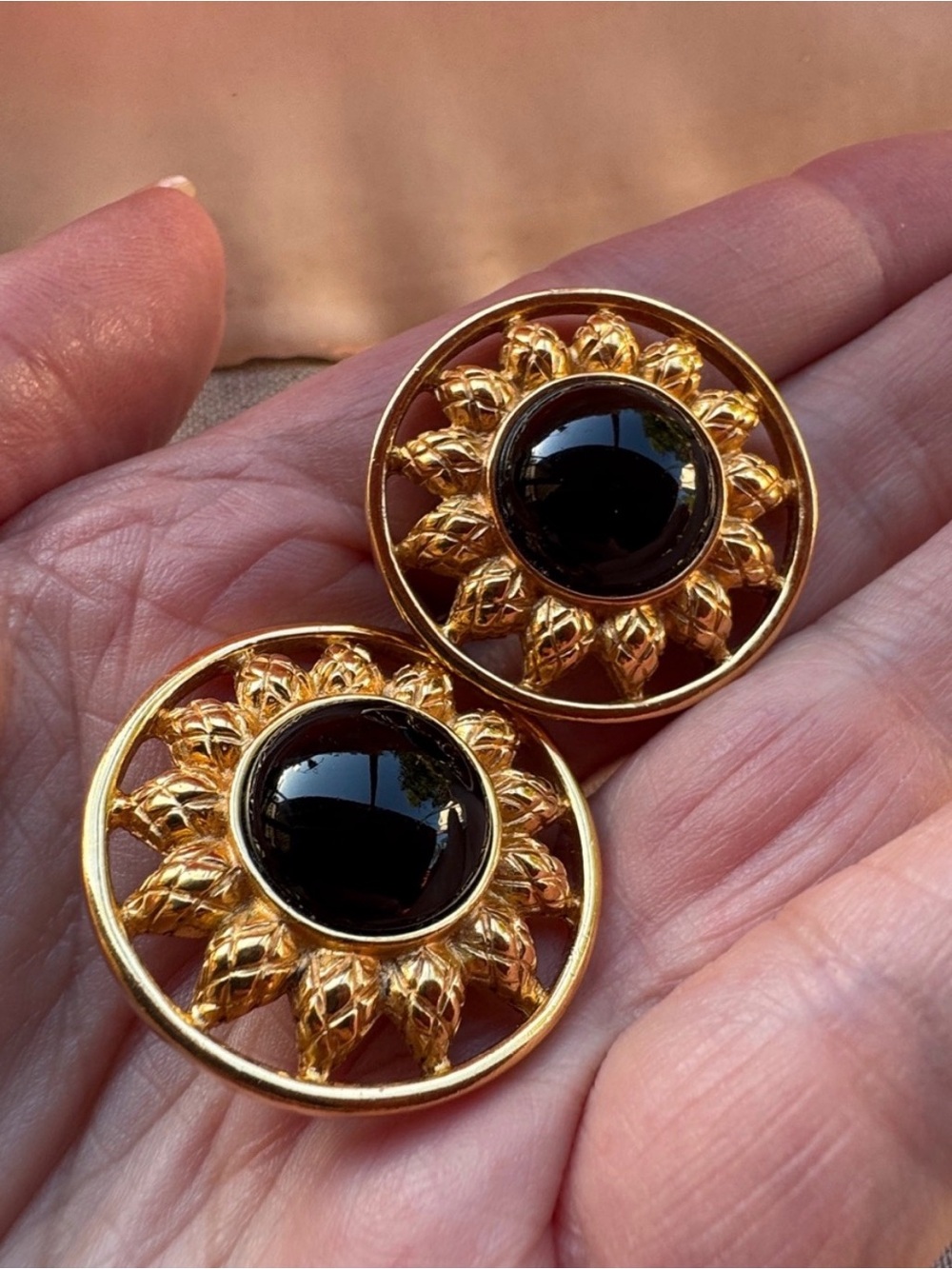 Final Price Fendi Gold Sunburst Pierced Vintage Earrings with Black Onyx - Picture 6 of 7